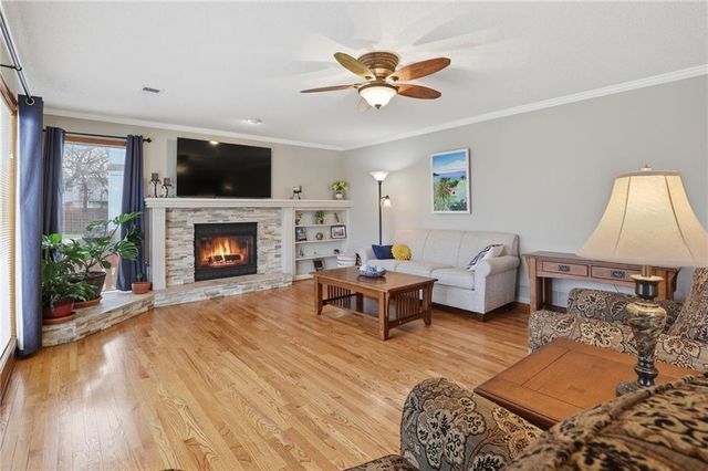 6228 W 156th Street, Overland Park, KS 66223