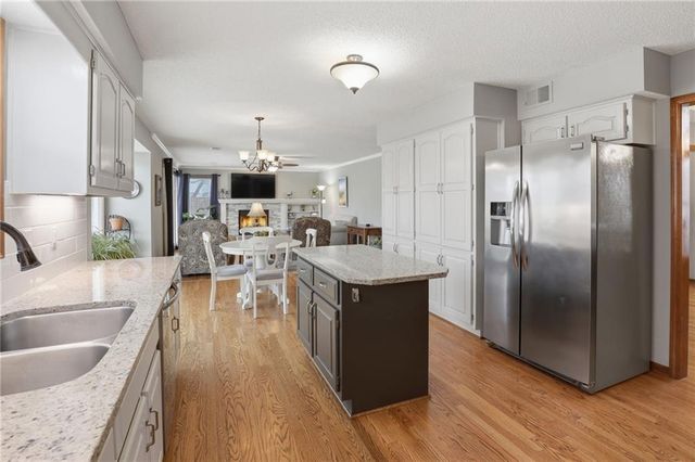 6228 W 156th Street, Overland Park, KS 66223