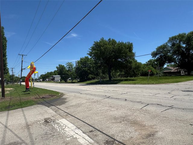 1405 Martin Luther King Jr Boulevard, Corsicana, TX 75110