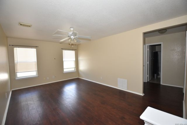 83 Viking Oak, San Antonio, TX 78247