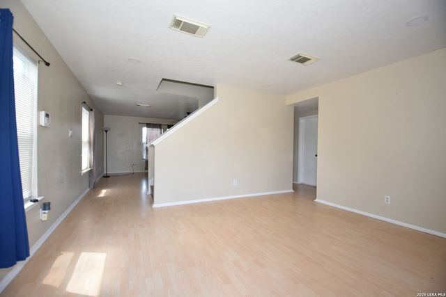 83 Viking Oak, San Antonio, TX 78247
