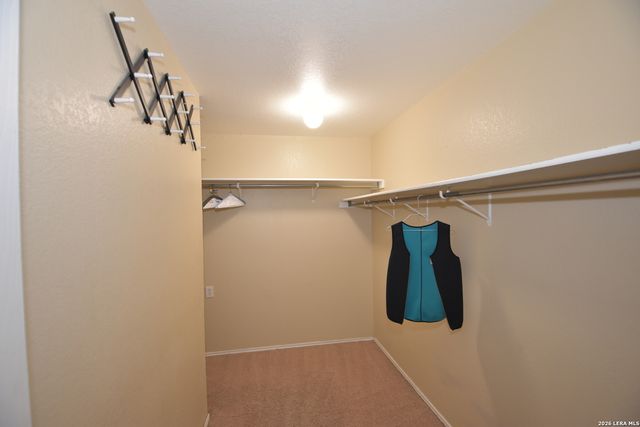 83 Viking Oak, San Antonio, TX 78247