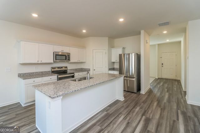 136 Hargrave Avenue, Bethlehem, GA 30620