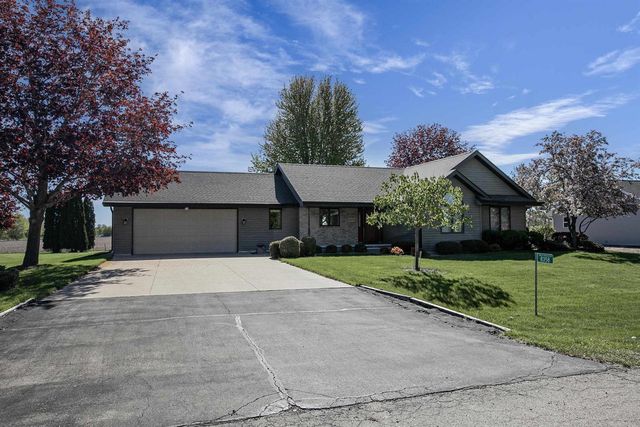 8358 PHEASANT RUN TRAIL, Larsen, WI 54947