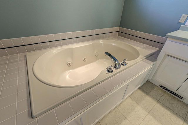 8358 PHEASANT RUN TRAIL, Larsen, WI 54947