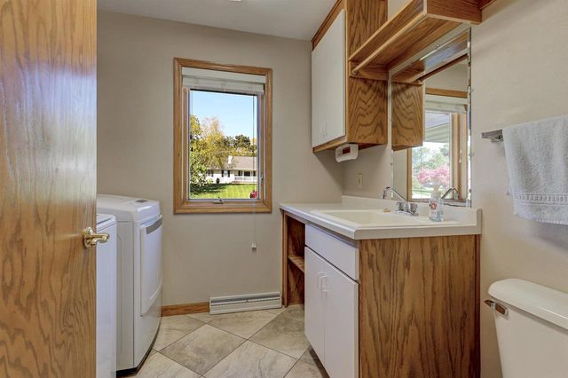8358 PHEASANT RUN TRAIL, Larsen, WI 54947