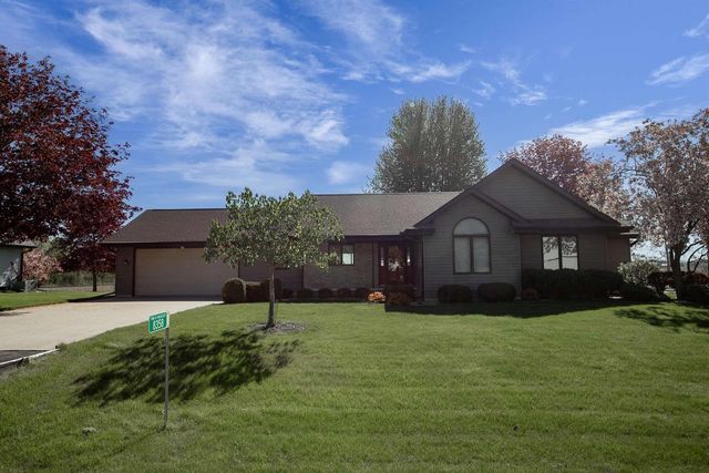 8358 PHEASANT RUN TRAIL, Larsen, WI 54947