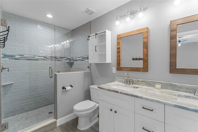 10700 N 62ND STREET, Temple Terrace, FL 33617