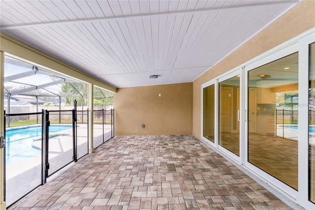 10700 N 62ND STREET, Temple Terrace, FL 33617