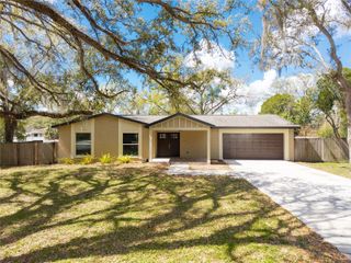 10700 N 62ND STREET, Temple Terrace, FL 33617