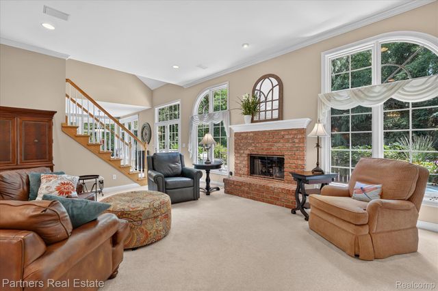 5935 Winans View Court, Hamburg Township, MI 48169