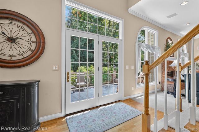 5935 Winans View Court, Hamburg Township, MI 48169