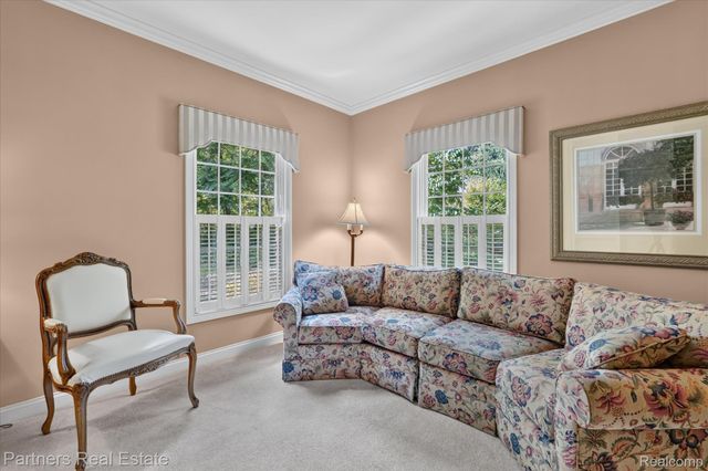 5935 Winans View Court, Hamburg Township, MI 48169