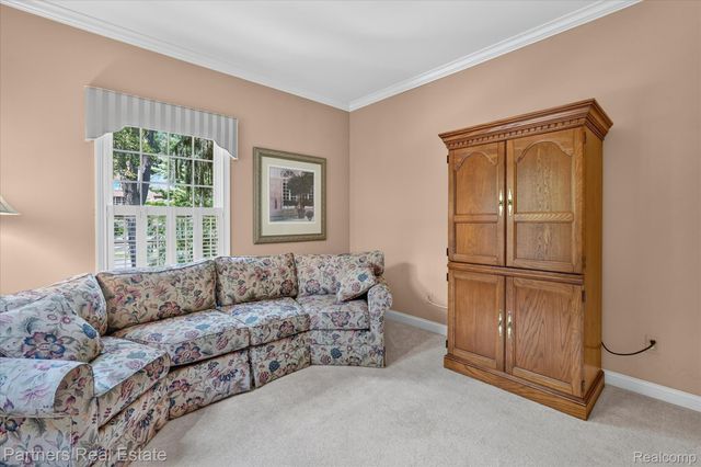 5935 Winans View Court, Hamburg Township, MI 48169