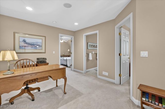 5935 Winans View Court, Hamburg Township, MI 48169