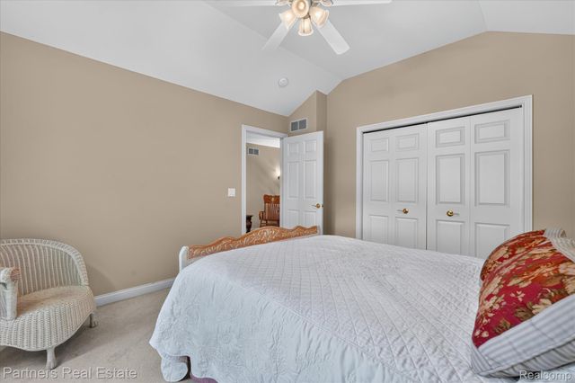 5935 Winans View Court, Hamburg Township, MI 48169
