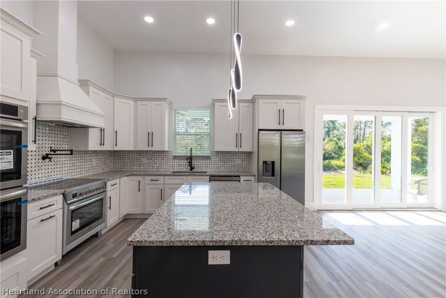 9816 S Orange Blossom Boulevard, Sebring, FL 33875
