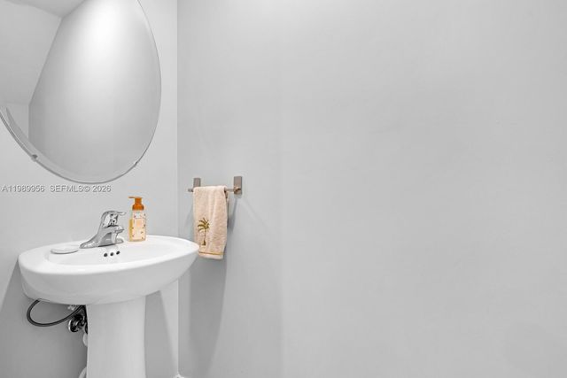 25378 SW 108th Ave, Homestead, FL 33032