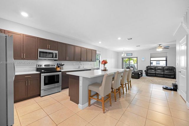 25378 SW 108th Ave, Homestead, FL 33032