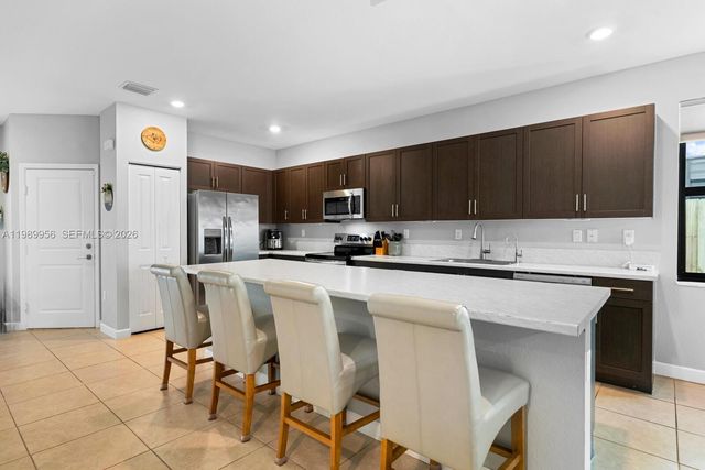 25378 SW 108th Ave, Homestead, FL 33032