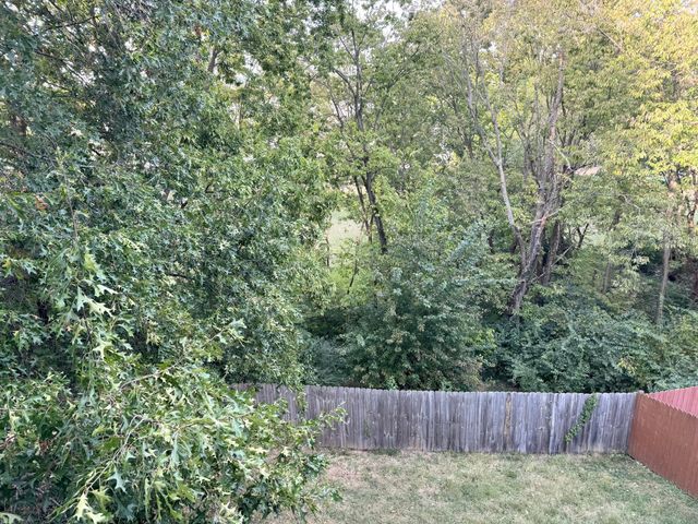 233 Bittersweet Way, Lexington, KY 40515