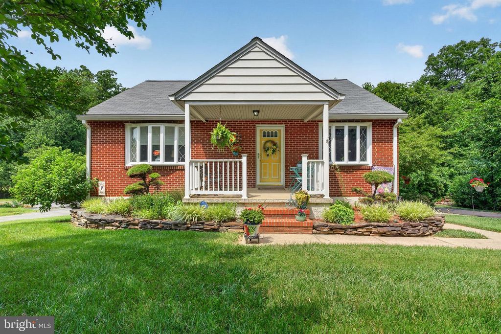 4914 RIDGE RD, Baltimore, MD 21237