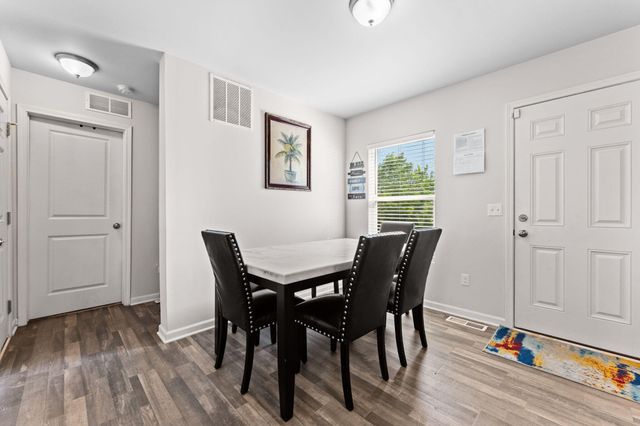 16901 Aberdeen Drive, Romulus, MI 48174