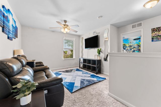 16901 Aberdeen Drive, Romulus, MI 48174