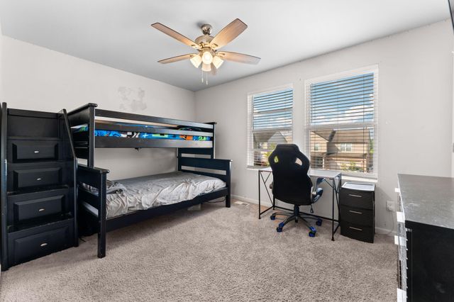 16901 Aberdeen Drive, Romulus, MI 48174