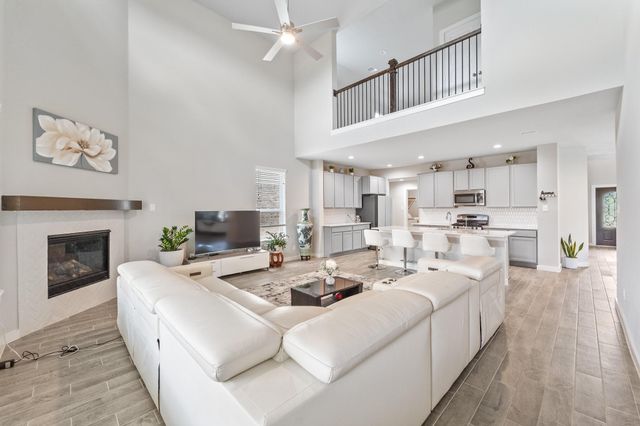 18438 Windy Knoll Way, Houston, TX 77084