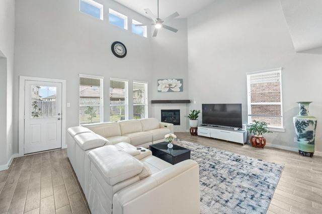 18438 Windy Knoll Way, Houston, TX 77084