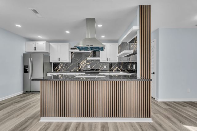 4623 Mandy Ln, Murfreesboro, TN 37129