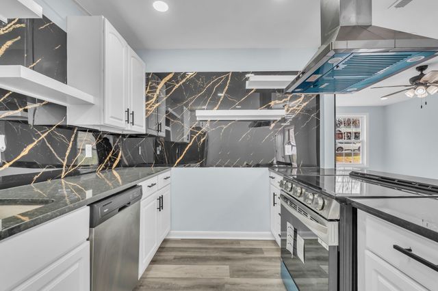 4623 Mandy Ln, Murfreesboro, TN 37129