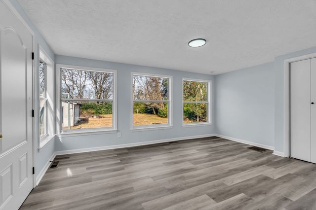 4623 Mandy Ln, Murfreesboro, TN 37129