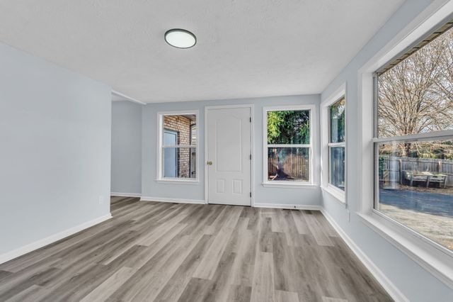 4623 Mandy Ln, Murfreesboro, TN 37129