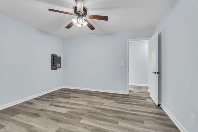 4623 Mandy Ln, Murfreesboro, TN 37129