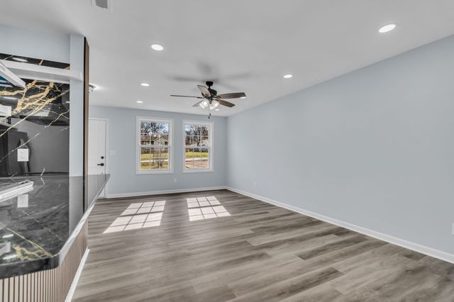 4623 Mandy Ln, Murfreesboro, TN 37129