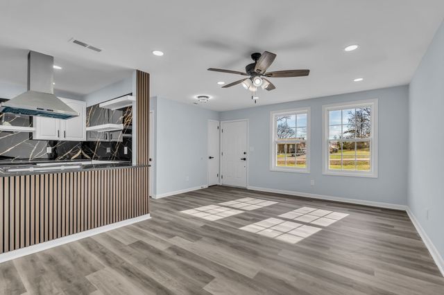 4623 Mandy Ln, Murfreesboro, TN 37129