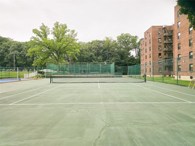 211-10 73rd Avenue 3D, Bayside, NY 11364