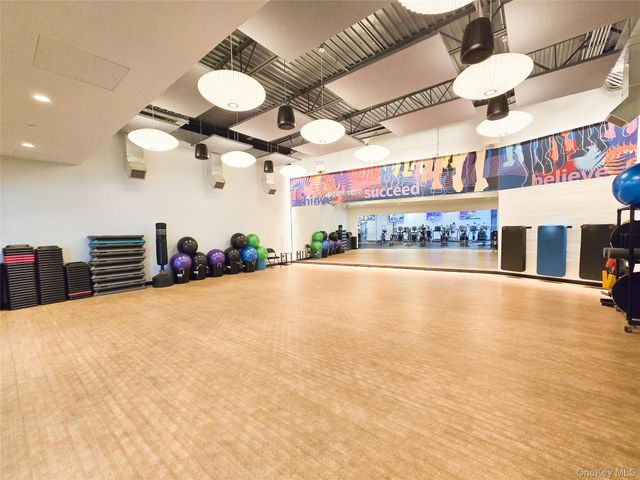 211-10 73rd Avenue 3D, Bayside, NY 11364