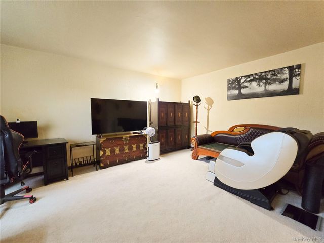211-10 73rd Avenue 3D, Bayside, NY 11364
