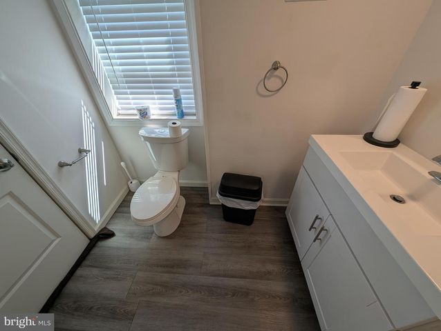 18 N PHILADELPHIA BOULEVARD # 202, Aberdeen, MD 21001