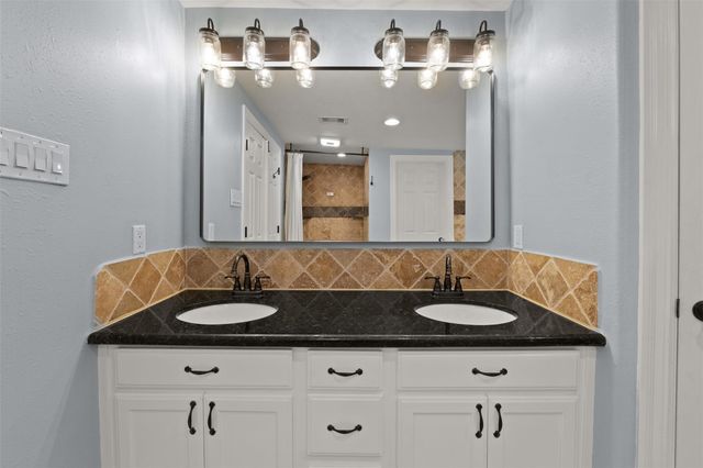 5309 Palmer Street, Houston, TX 77004