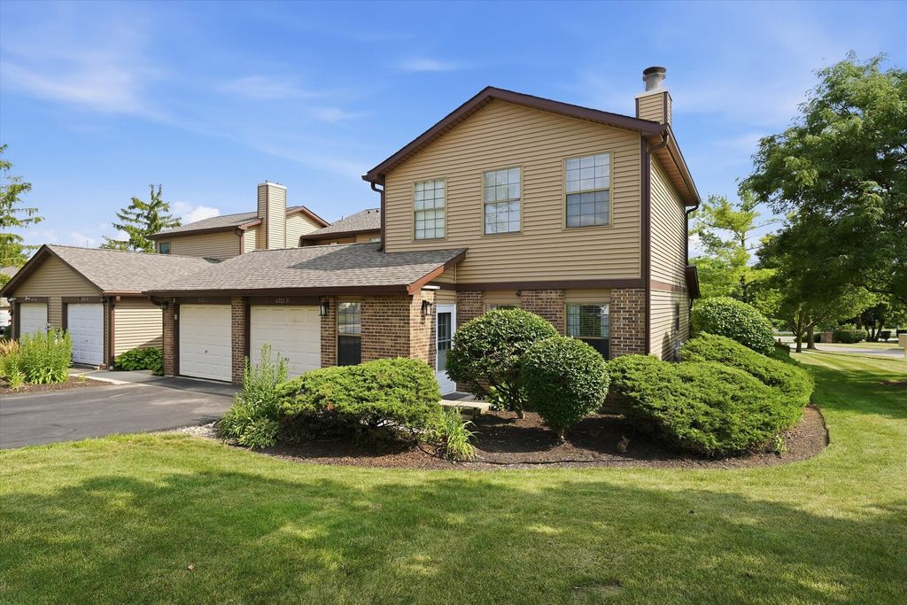 8321 Highpoint Circle D, Darien, IL 60561 — photo 2