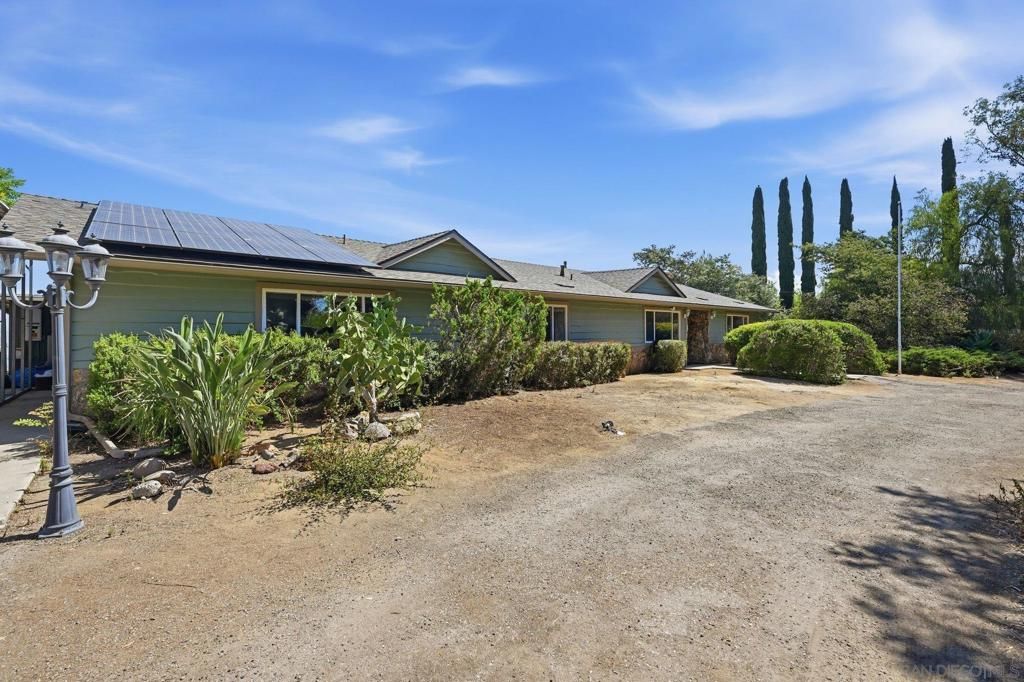 133 La Cresta Heights Rd, El Cajon, CA 92021 — photo 3