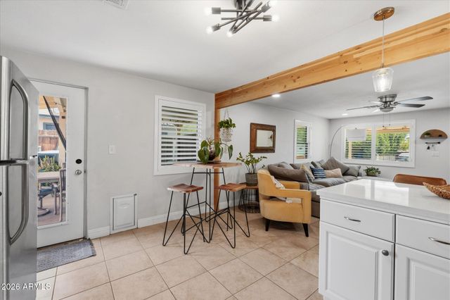 1324 E ORANGEWOOD Avenue, Phoenix, AZ 85020