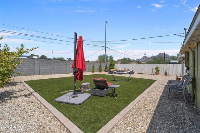 1324 E ORANGEWOOD Avenue, Phoenix, AZ 85020