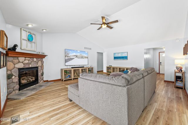 1200 1st Street, Findlay, OH 45840