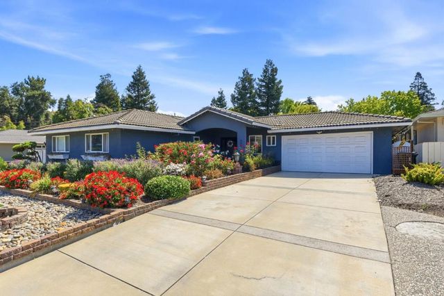 290 Hillview Drive, Fremont, CA 94536
