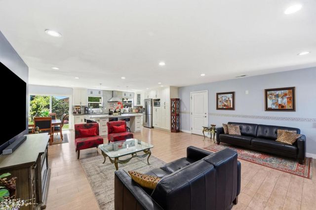 290 Hillview Drive, Fremont, CA 94536
